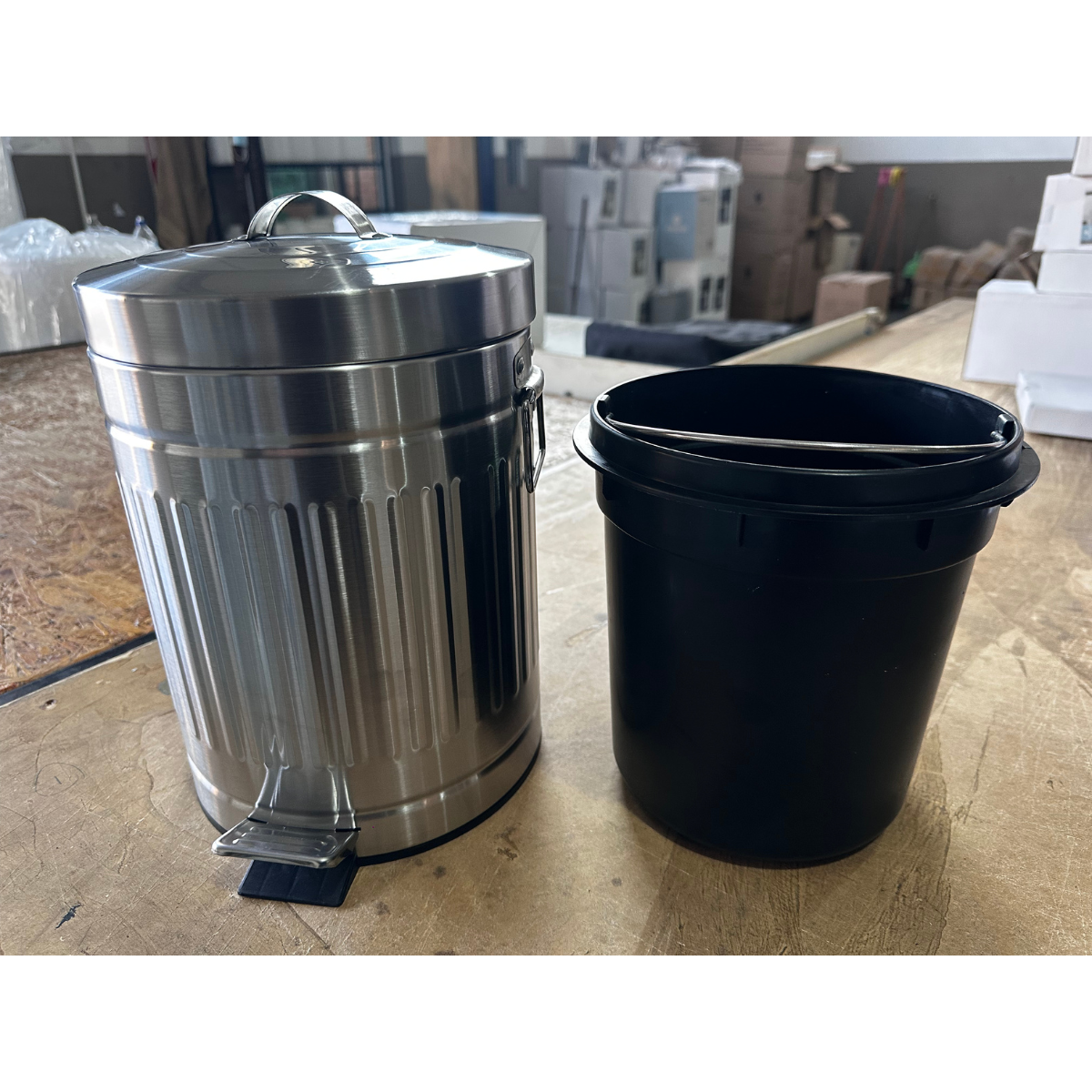 Cesto Galvanizado a pedal 5 Litros